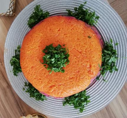 İki Katlı Pancarlı Havuç Salatası