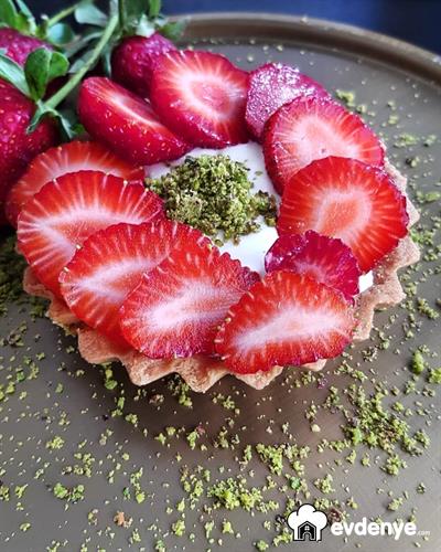 Mevsim Meyveli Tart