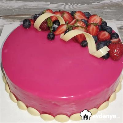 Orman Meyveli Parlak Ayna Soslu Beyaz Çikolatalı Mus Pasta - Mirror Glaze Cake